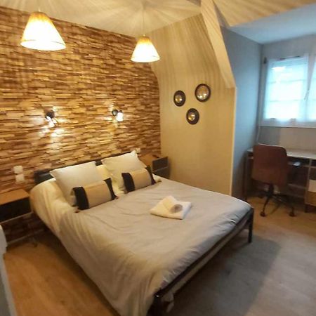 Hotel La Renaissance à Condé-sur-Noireau Extérieur photo